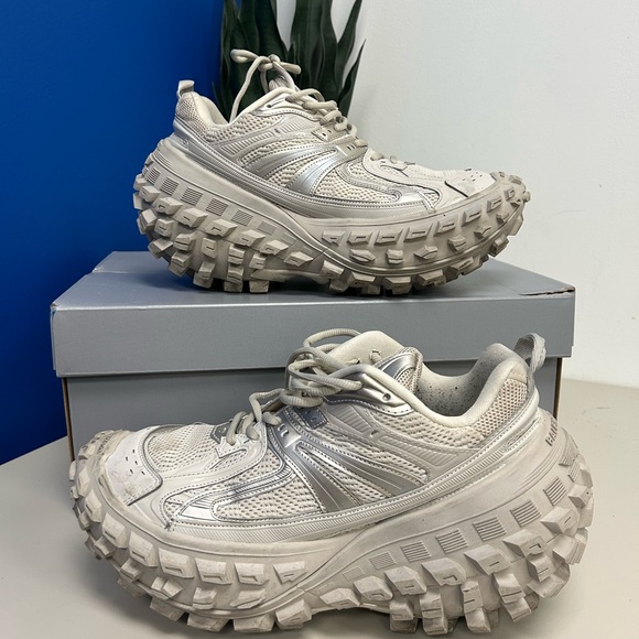 Balenciaga Bouncer Defender Sneakers In Beige Size Eu 44/ US 11